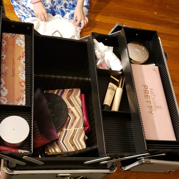 Makeup trunk - Picture 11 of 11